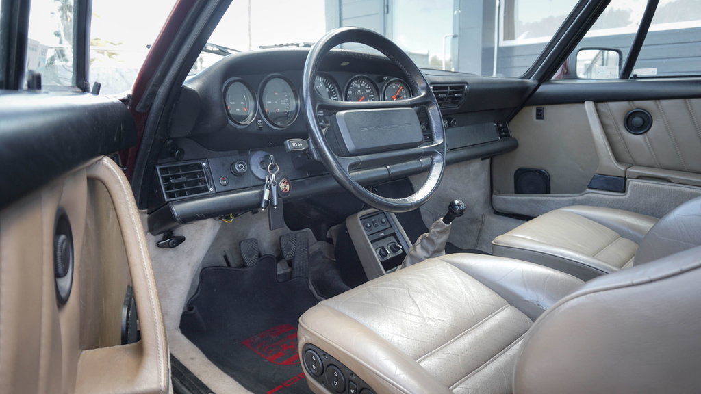 Porsche 911 Carrera 3.2