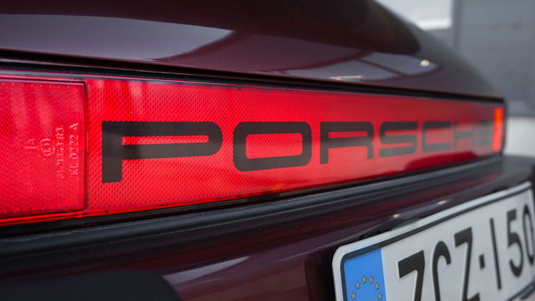 Porsche 911 Carrera 3.2