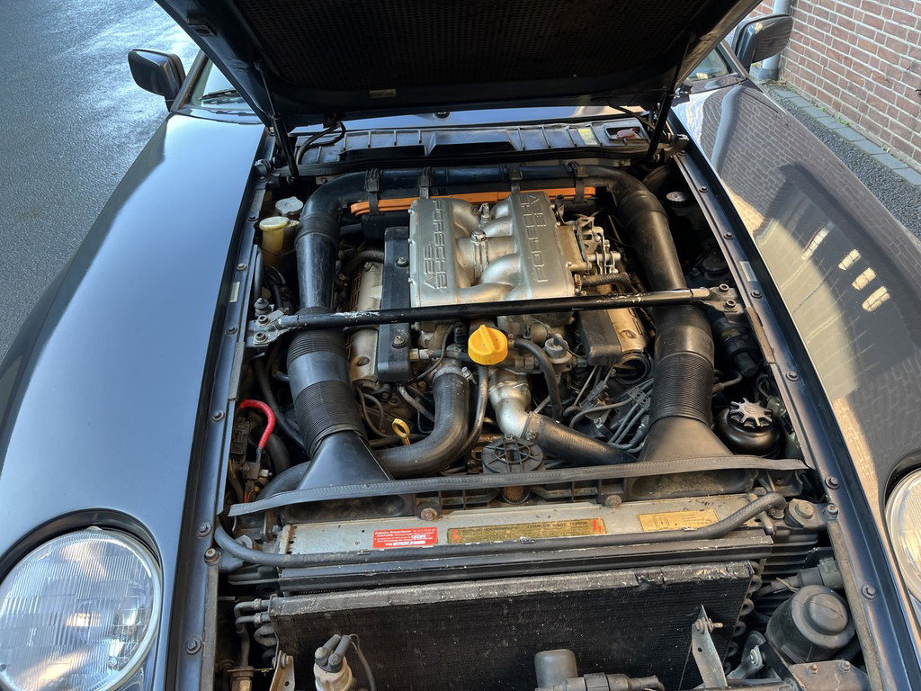 Porsche 928 S4