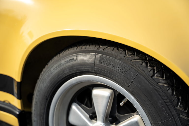 Porsche 911 Carrera (US)