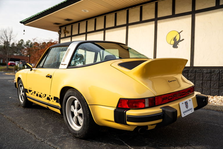 Porsche 911 Carrera (US)