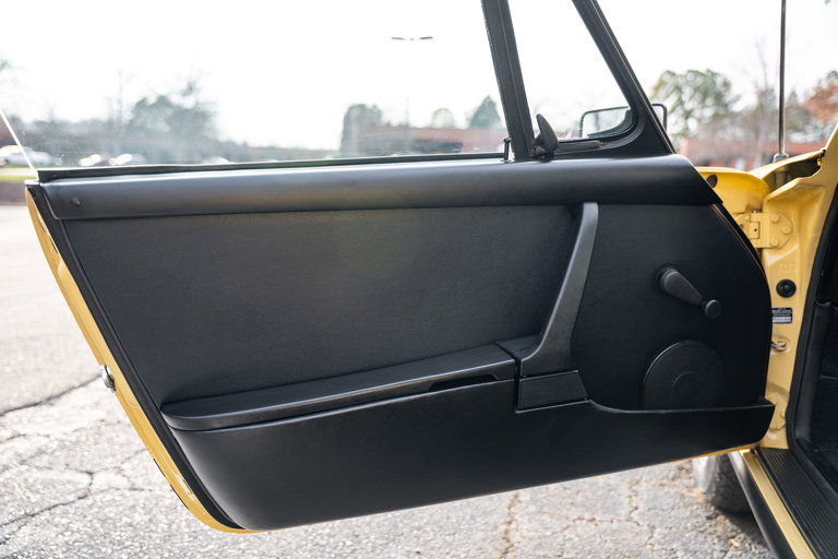 Porsche 911 Carrera (US)