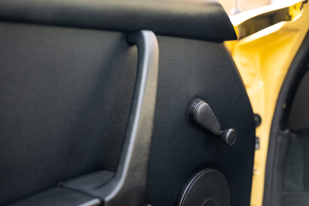 Porsche 911 Carrera (US)