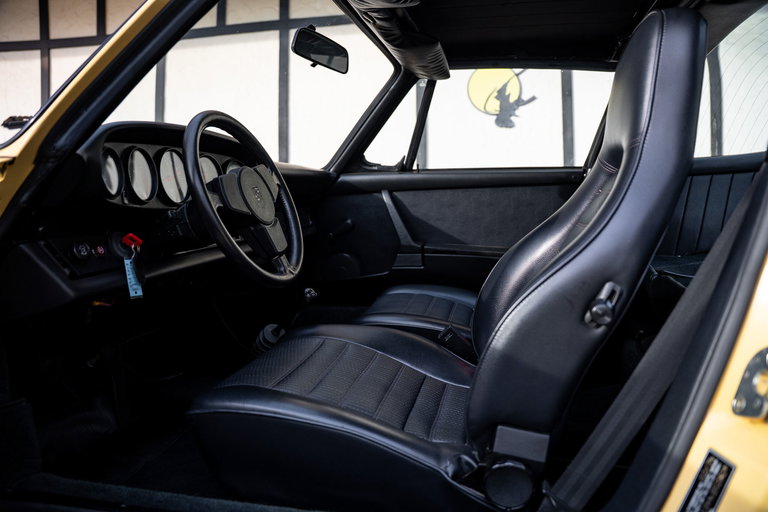 Porsche 911 Carrera (US)