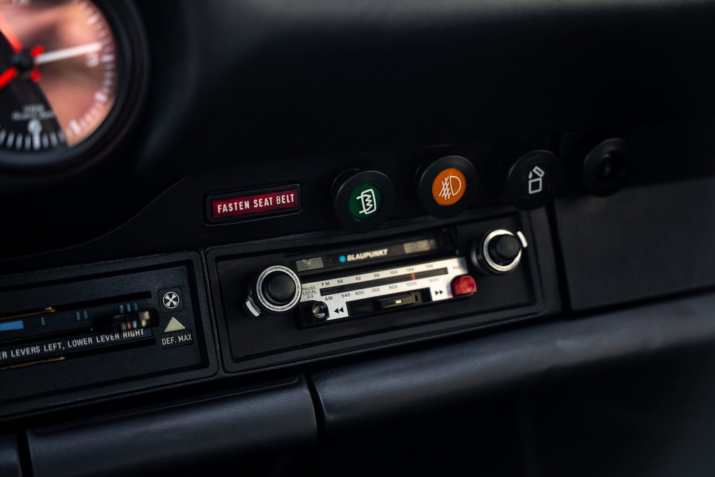 Porsche 911 Carrera (US)