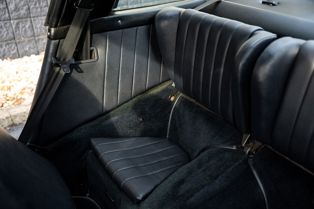 Porsche 911 Carrera (US)