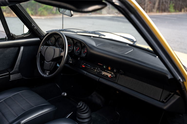 Porsche 911 Carrera (US)