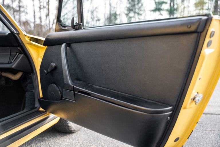 Porsche 911 Carrera (US)