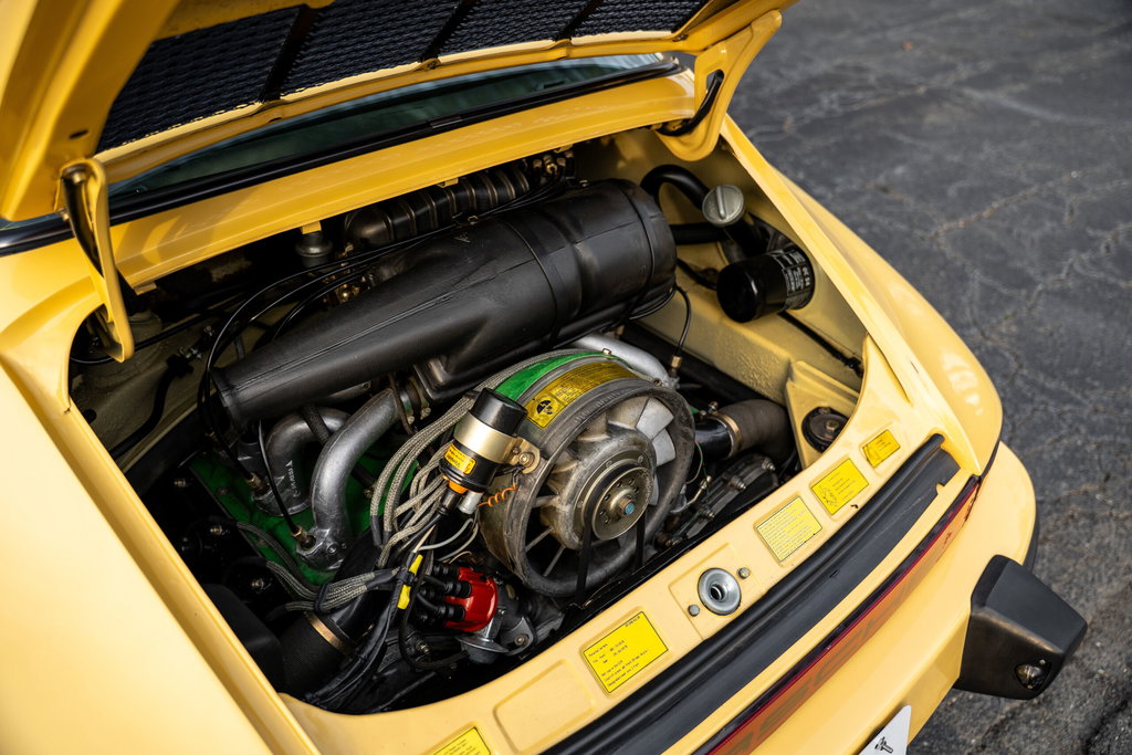 Porsche 911 Carrera (US)