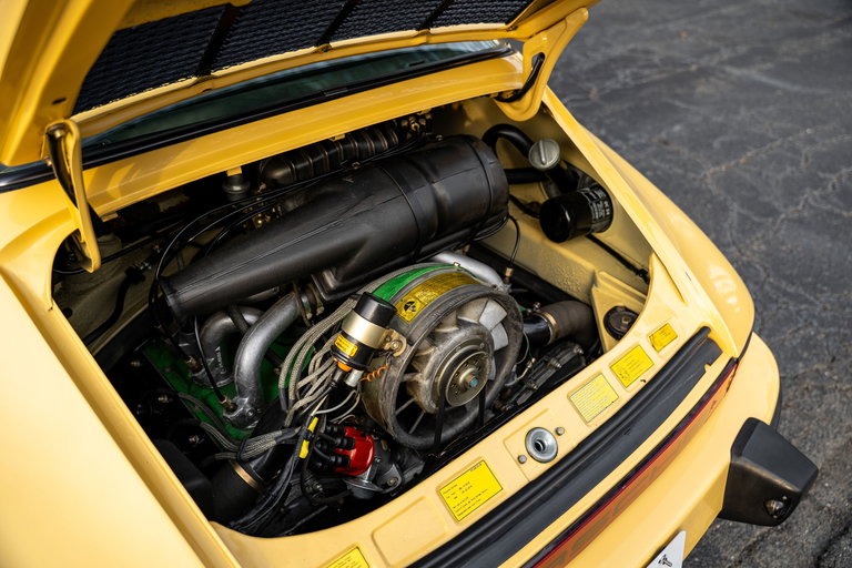 Porsche 911 Carrera (US)