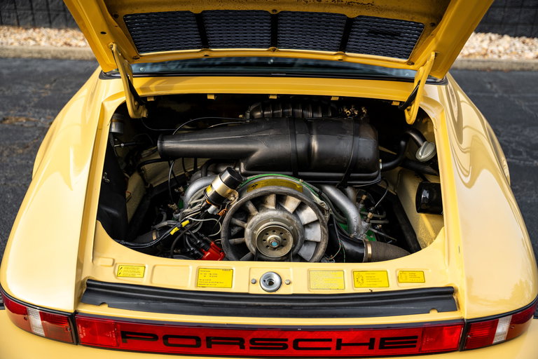 Porsche 911 Carrera (US)