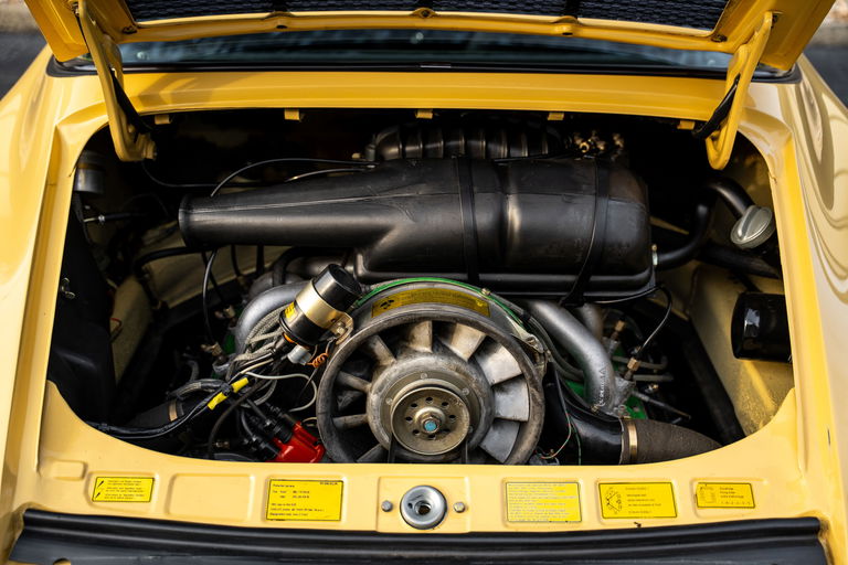 Porsche 911 Carrera (US)