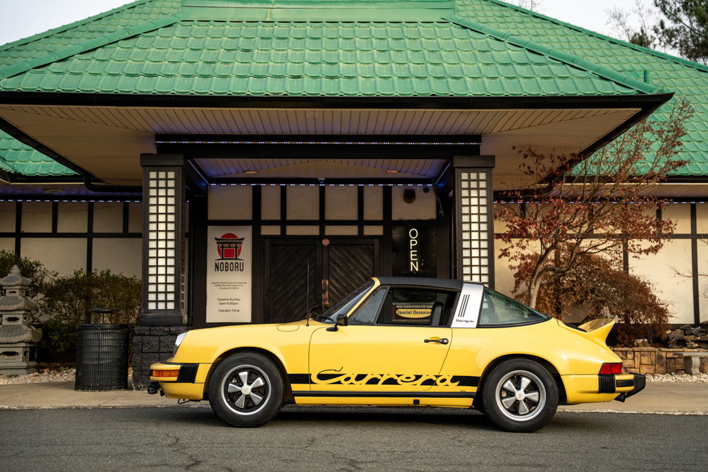 Porsche 911 Carrera (US)