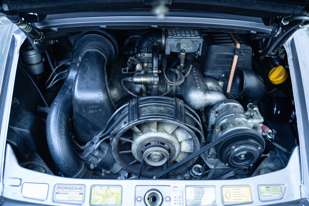 Porsche 911 Carrera 3.2