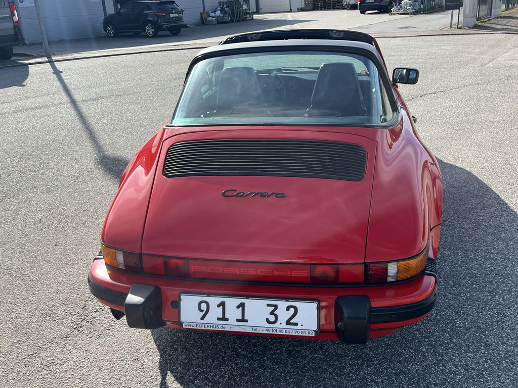 Porsche 911 Carrera 3.2
