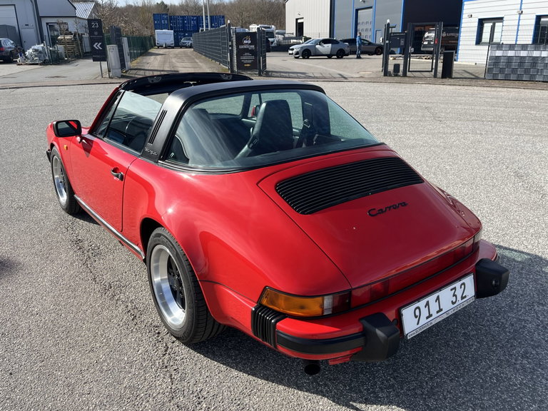 Porsche 911 Carrera 3.2