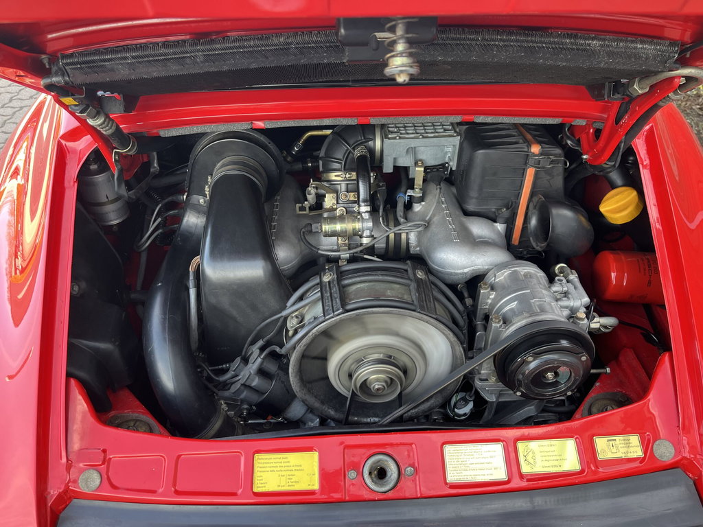 Porsche 911 Carrera 3.2