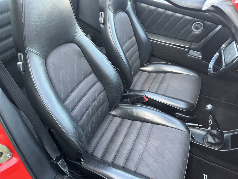 Porsche 911 Carrera 3.2