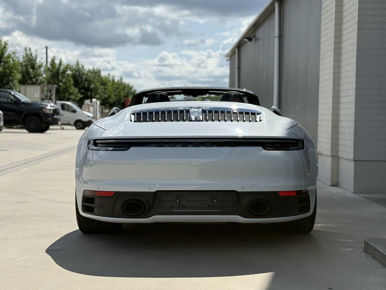 Porsche 992 Carrera