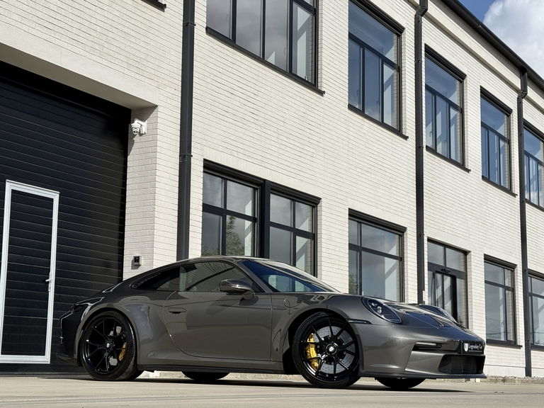 Porsche 992 GT3 Touring