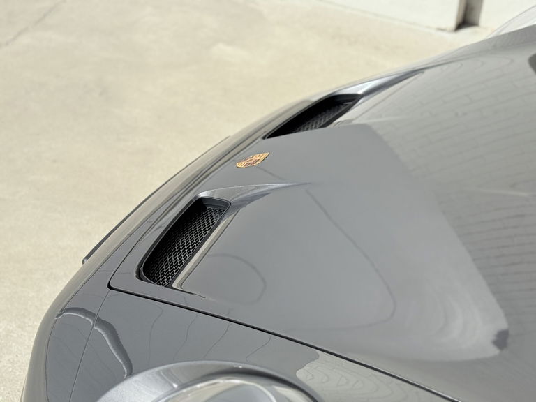 Porsche 992 GT3 Touring