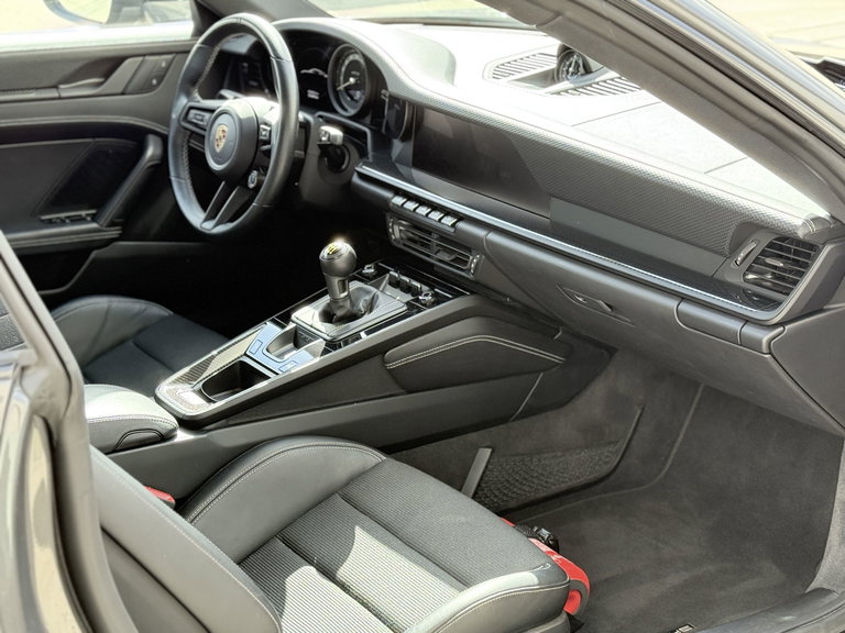 Porsche 992 GT3 Touring