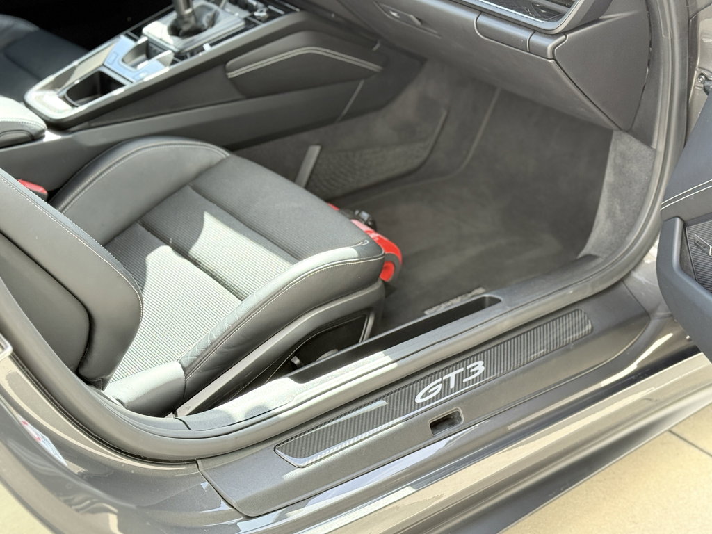 Porsche 992 GT3 Touring