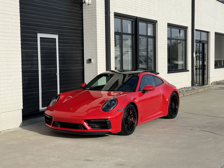 Porsche 992 Carrera 4 GTS