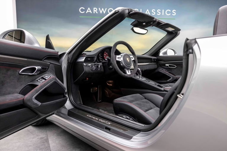 Porsche 991 Carrera 4 GTS