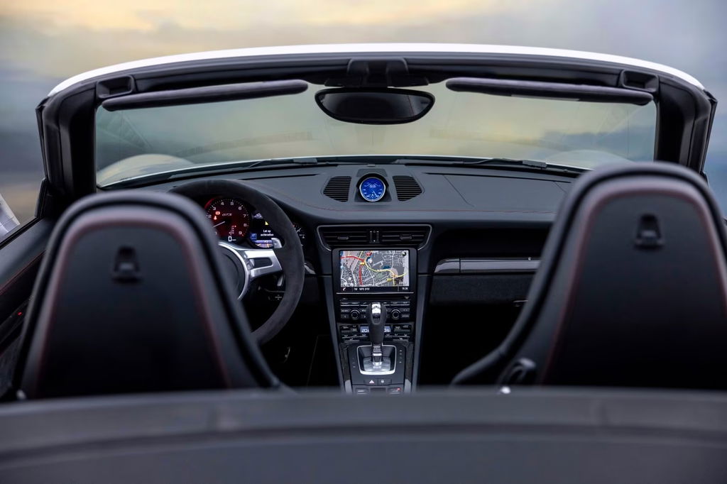 Porsche 991 Carrera 4 GTS