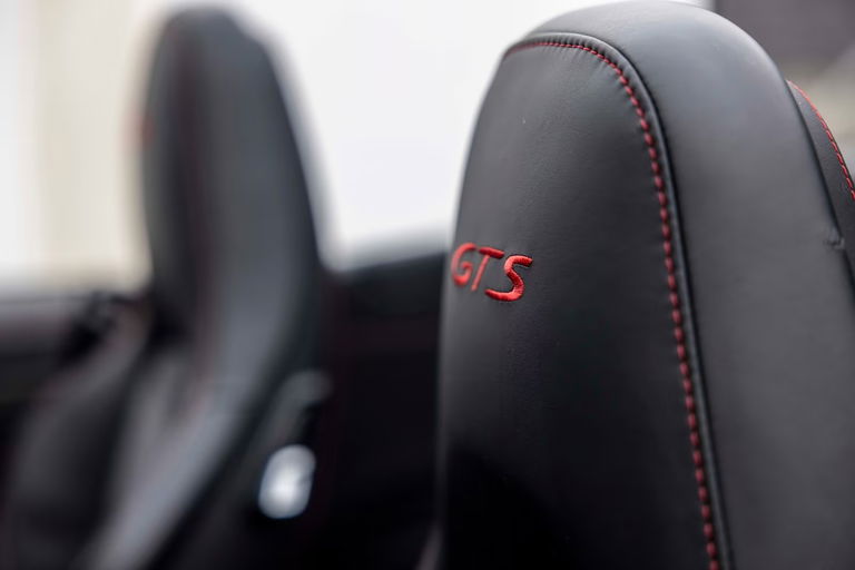 Porsche 991 Carrera 4 GTS