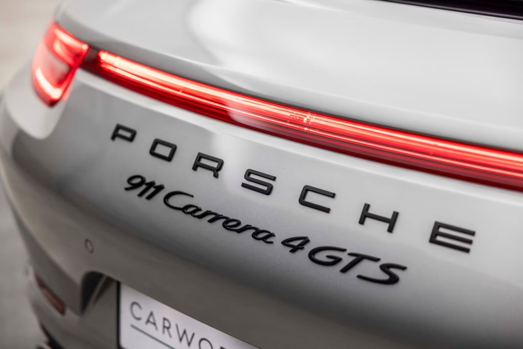 Porsche 991 Carrera 4 GTS