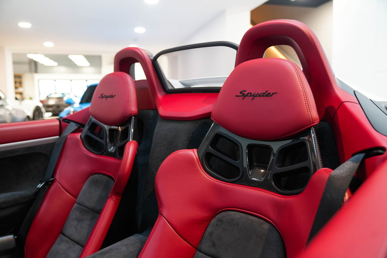 Porsche 981 Boxster Spyder