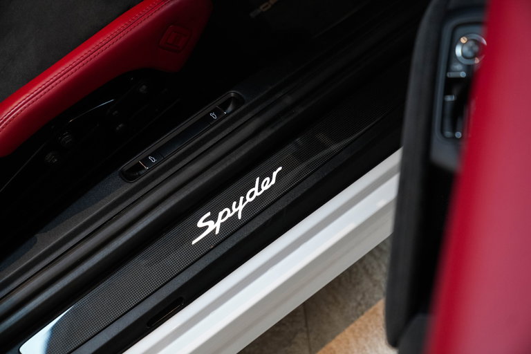 Porsche 981 Boxster Spyder