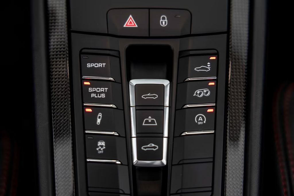 Porsche 991 Carrera 4 GTS