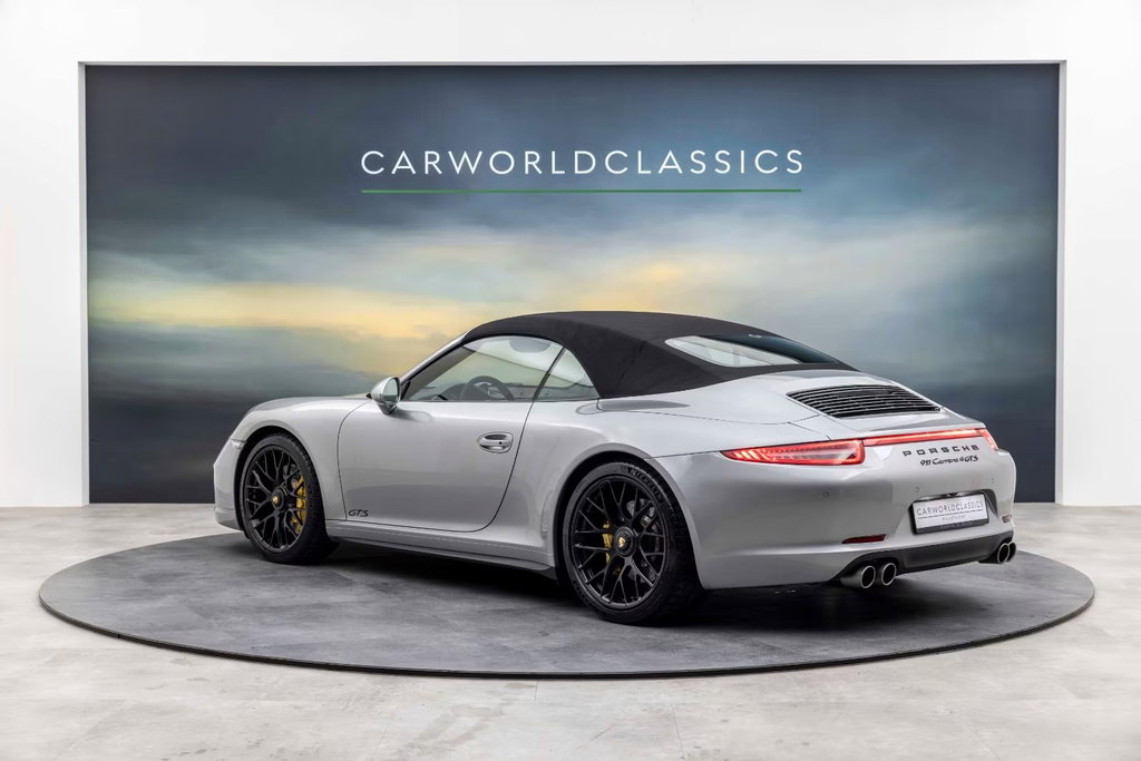 Porsche 991 Carrera 4 GTS