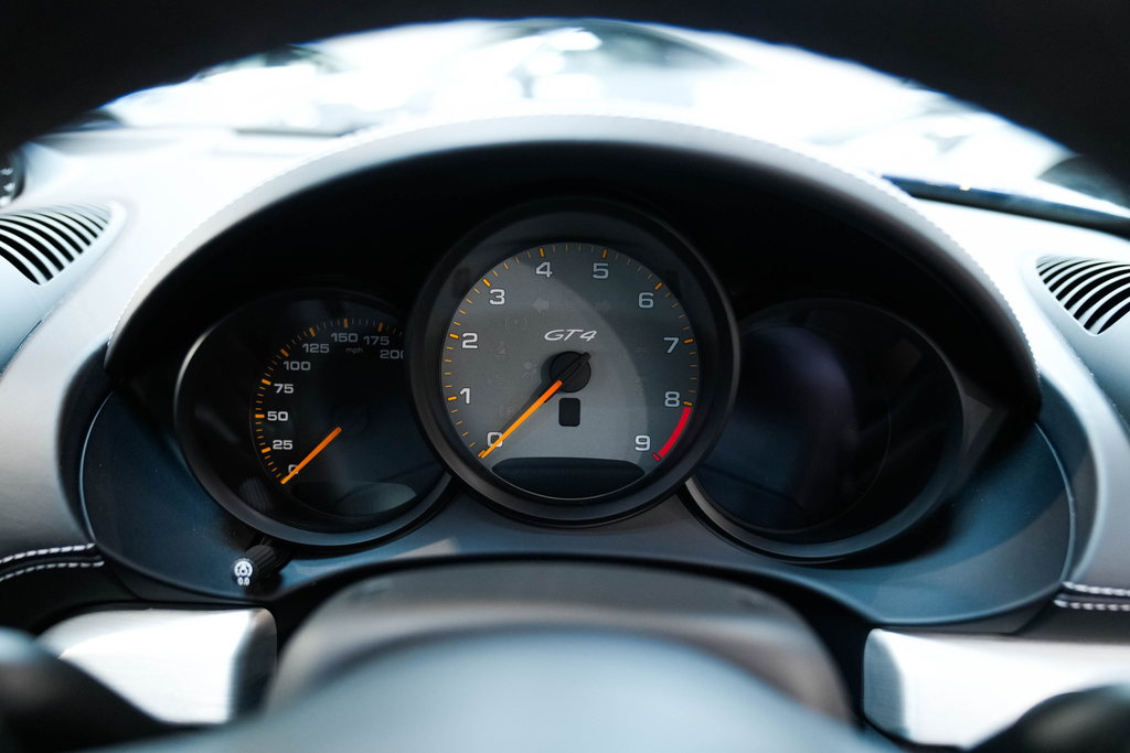 Porsche 718 Cayman GT4