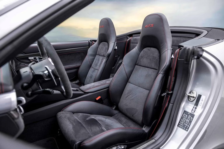 Porsche 991 Carrera 4 GTS