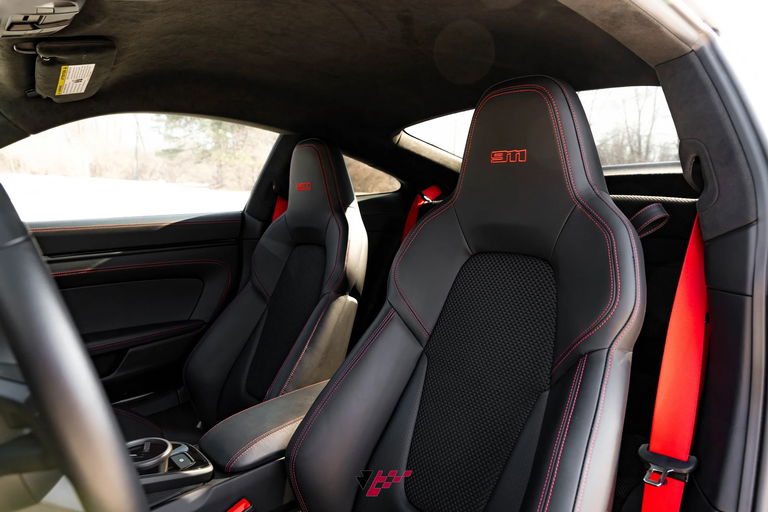 Porsche 992 Carrera T