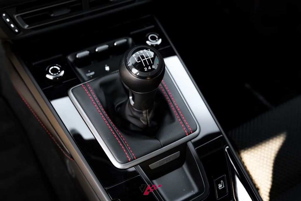 Porsche 992 Carrera T