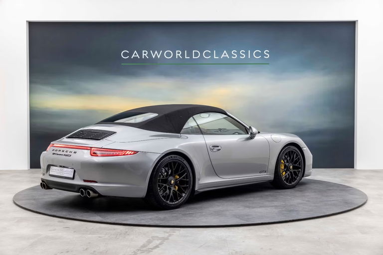 Porsche 991 Carrera 4 GTS