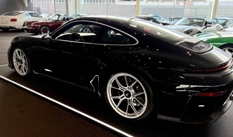 Porsche 992.2 GT3 Touring