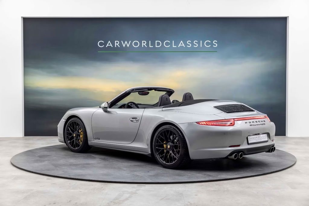 Porsche 991 Carrera 4 GTS