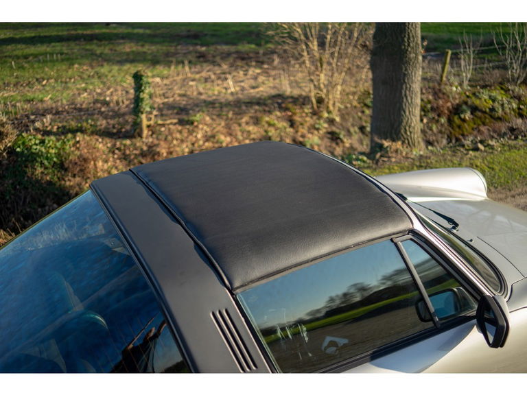 Porsche 911 Carrera 3.2 (US)