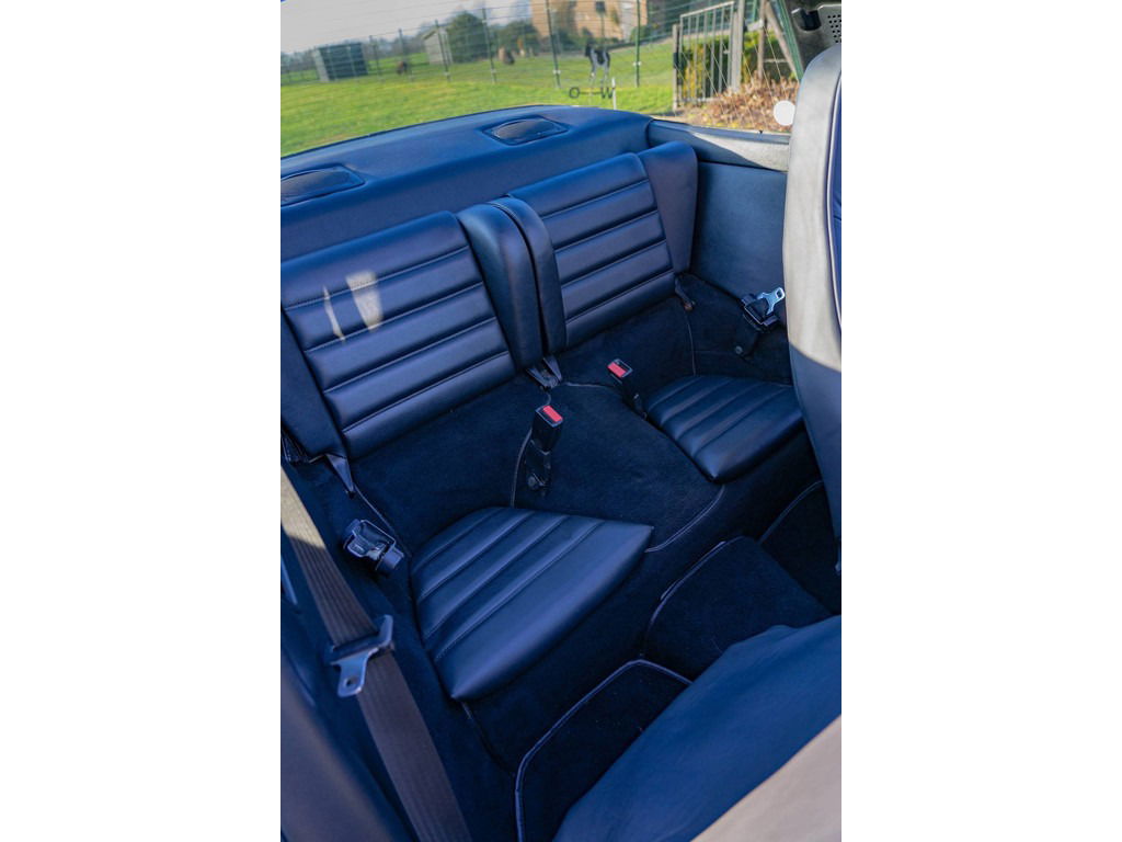 Porsche 911 Carrera 3.2 (US)