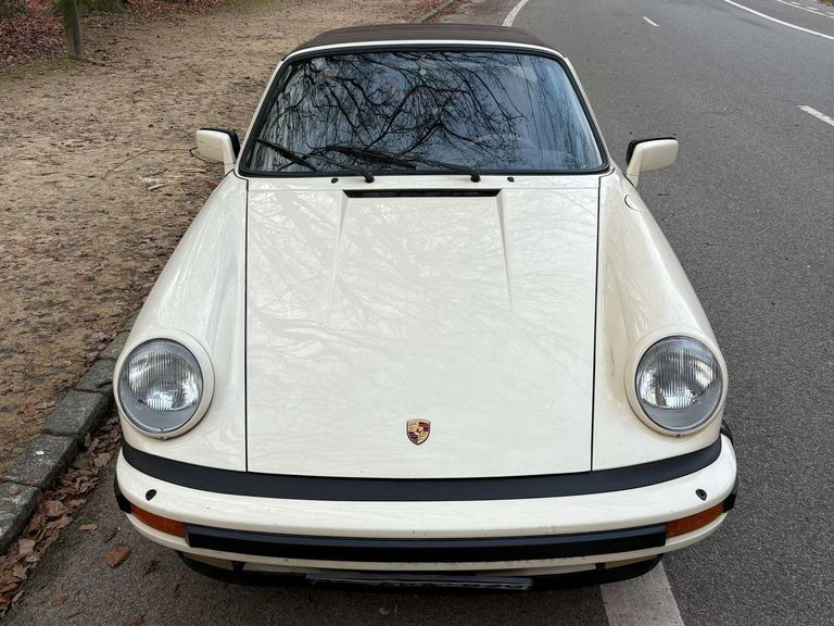 Porsche 911 Carrera 3.2