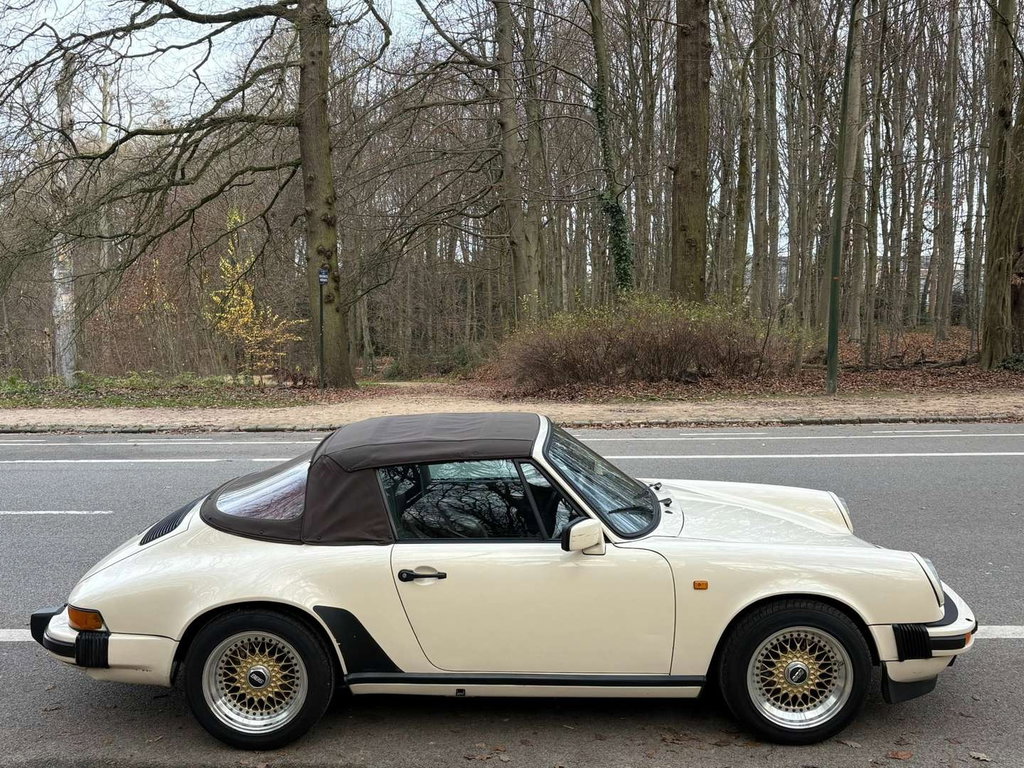 Porsche 911 Carrera 3.2