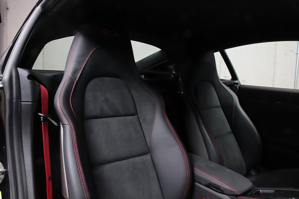 Porsche 718 Cayman GTS 4.0