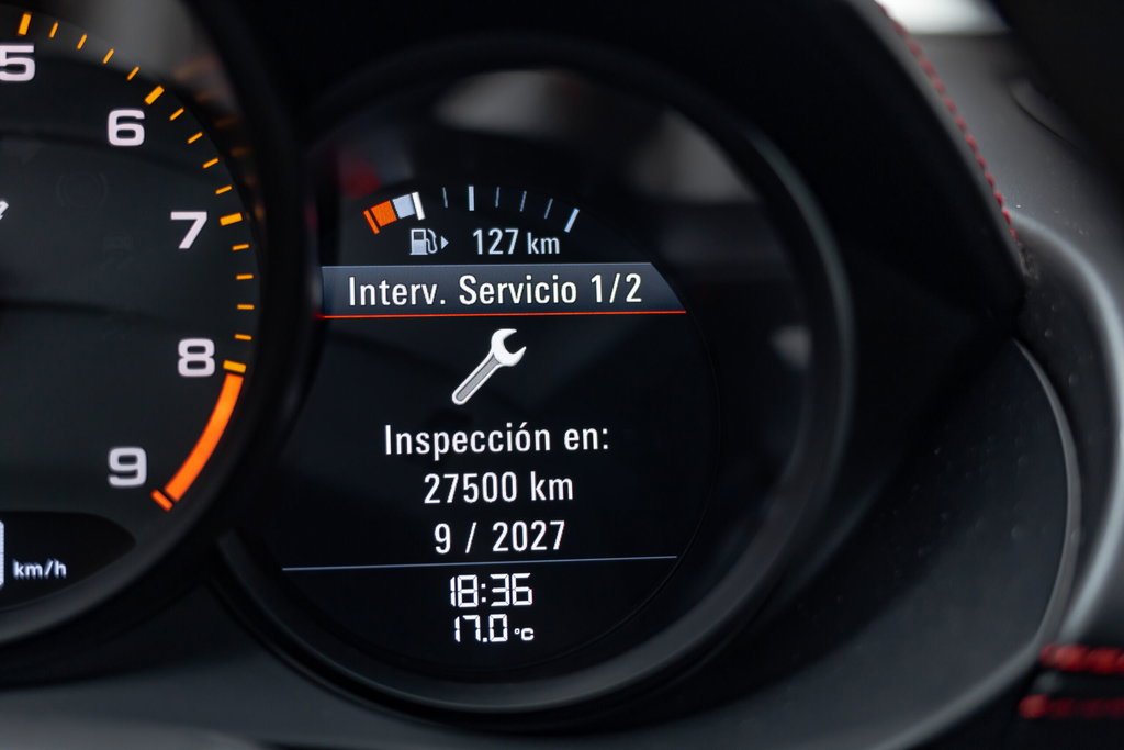 Porsche 718 Cayman GT4