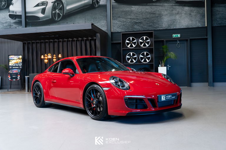 Porsche 991.2 Carrera GTS
